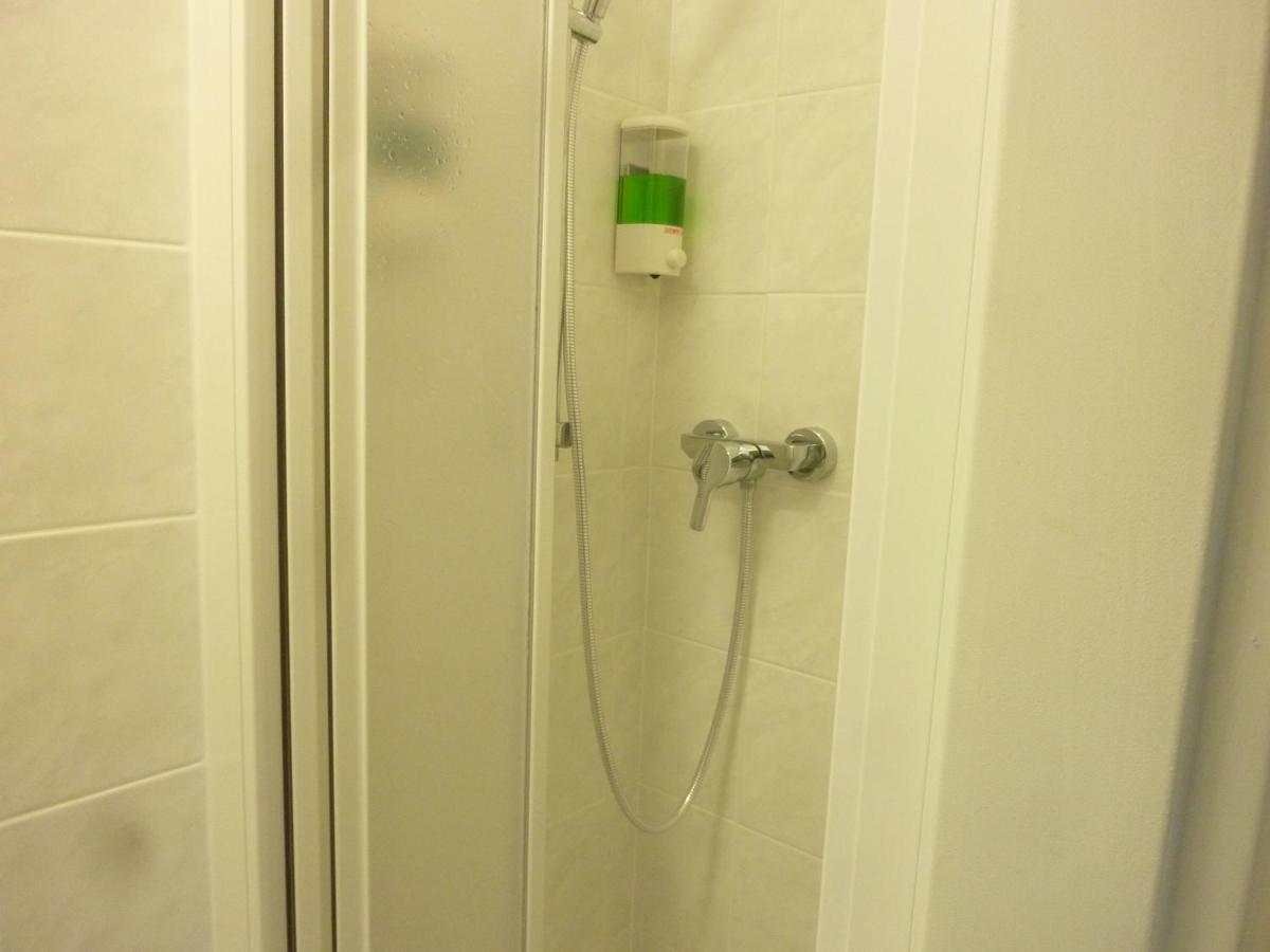 Apartmán VAN NG Praag Buitenkant foto